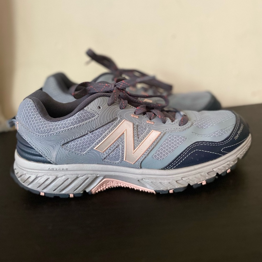 New Balance Women’s All-Terrain Shoes – Size 8.5